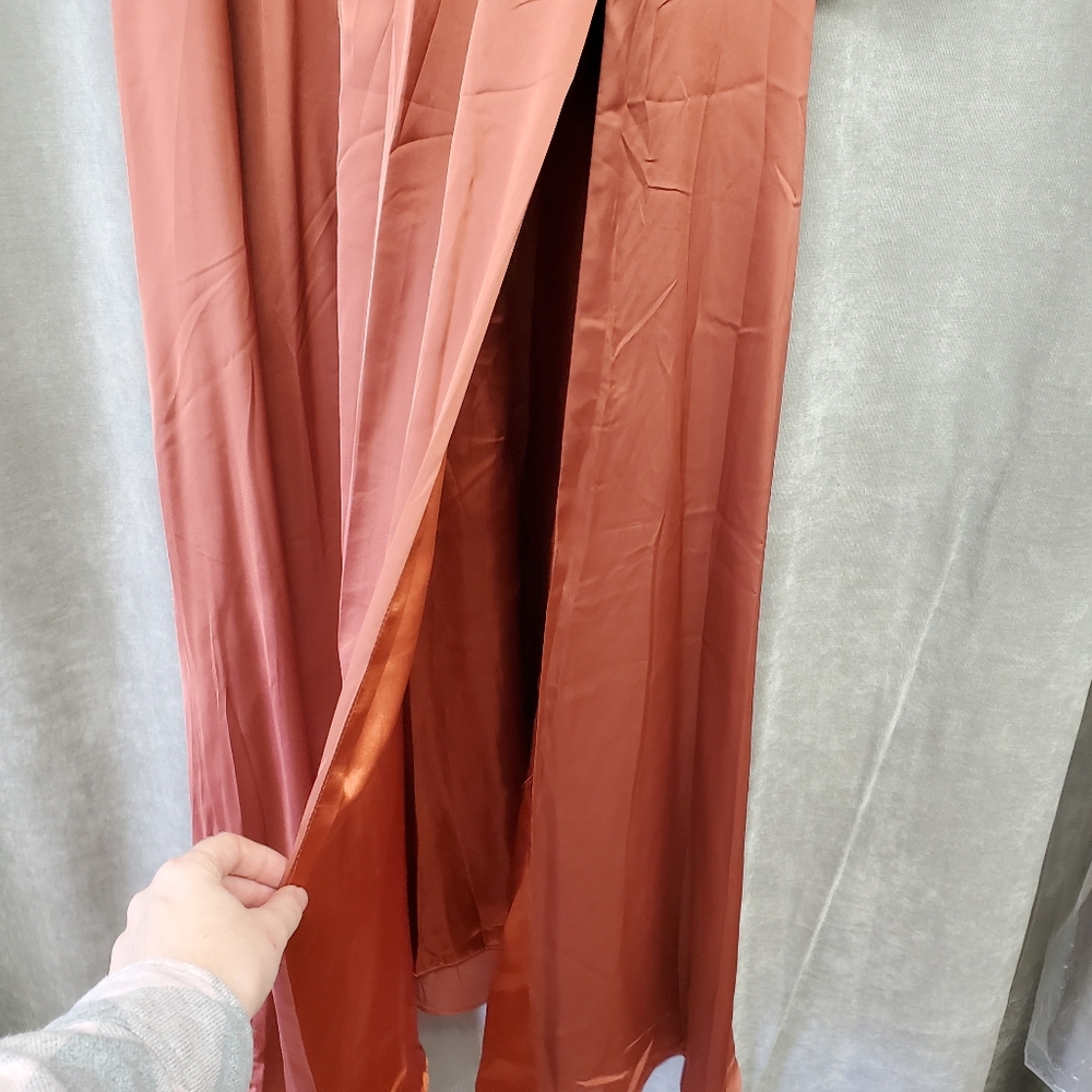 Dress - Picture 6 of 6